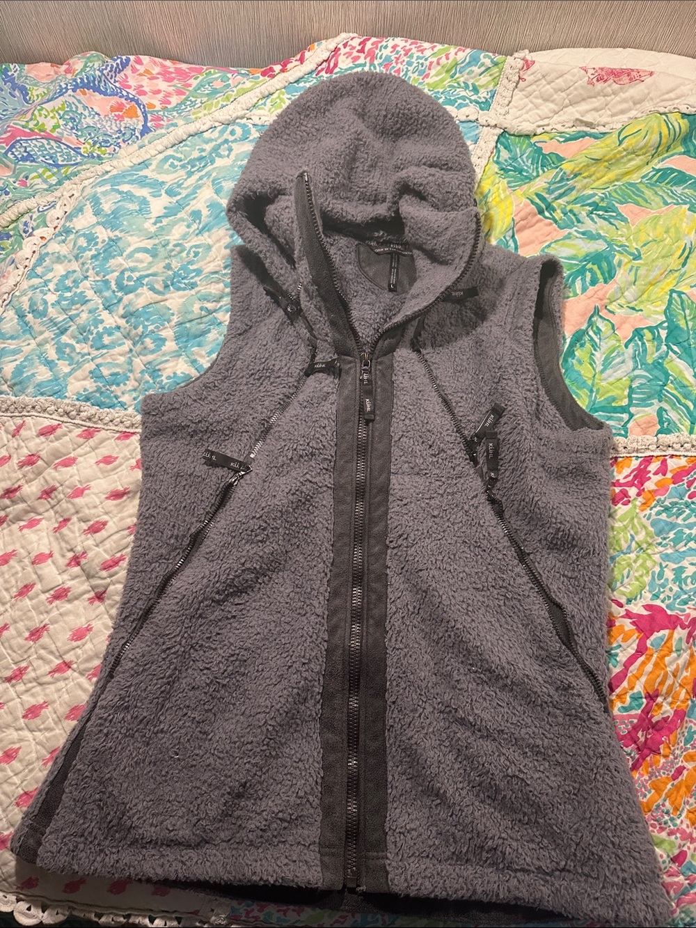 Kuhl Womens Flight Vest Large Fuzzy Hooded Fleece Cozy Jacket Beige Grey Sherpa